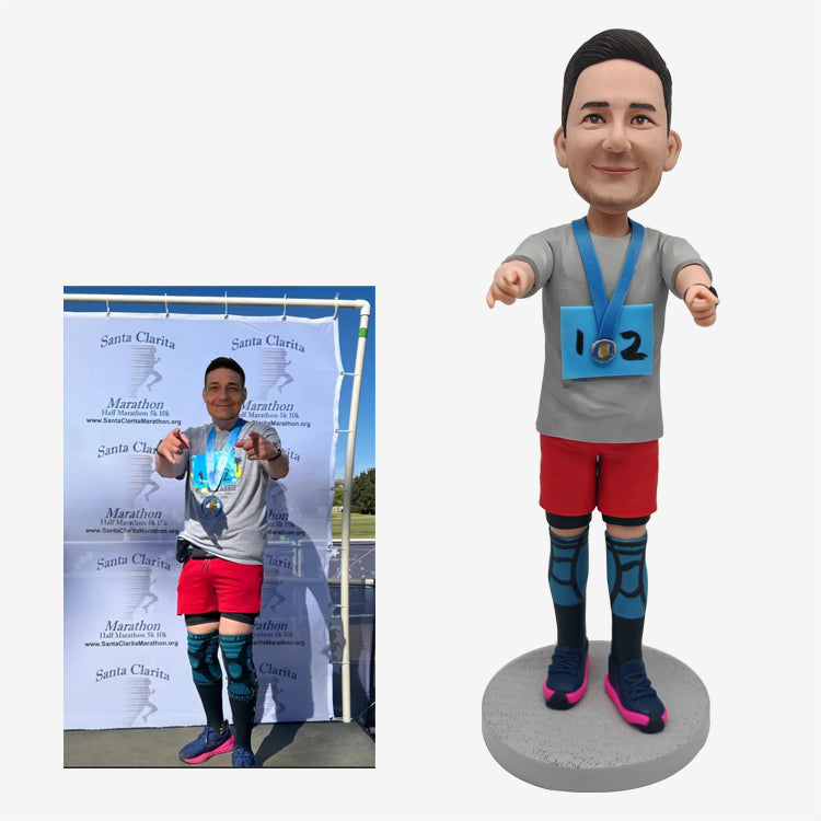 בובה בפיסול אישי מלא